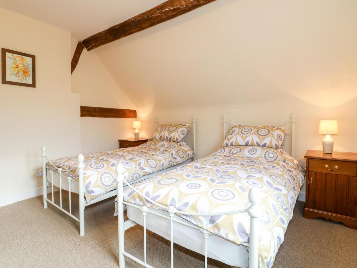 Tolldish Cottage Stafford Esterno foto